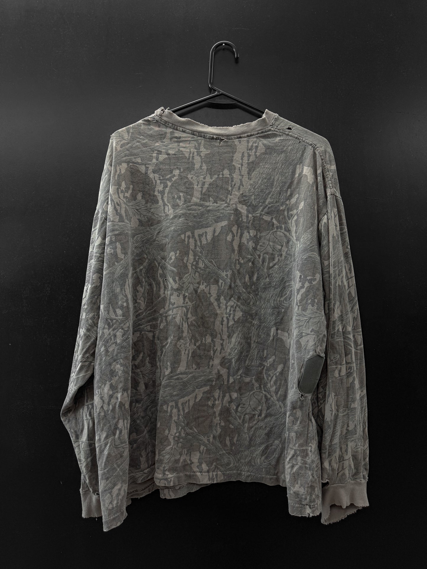 Vintage Thrashed Boxy Camo Longsleeve