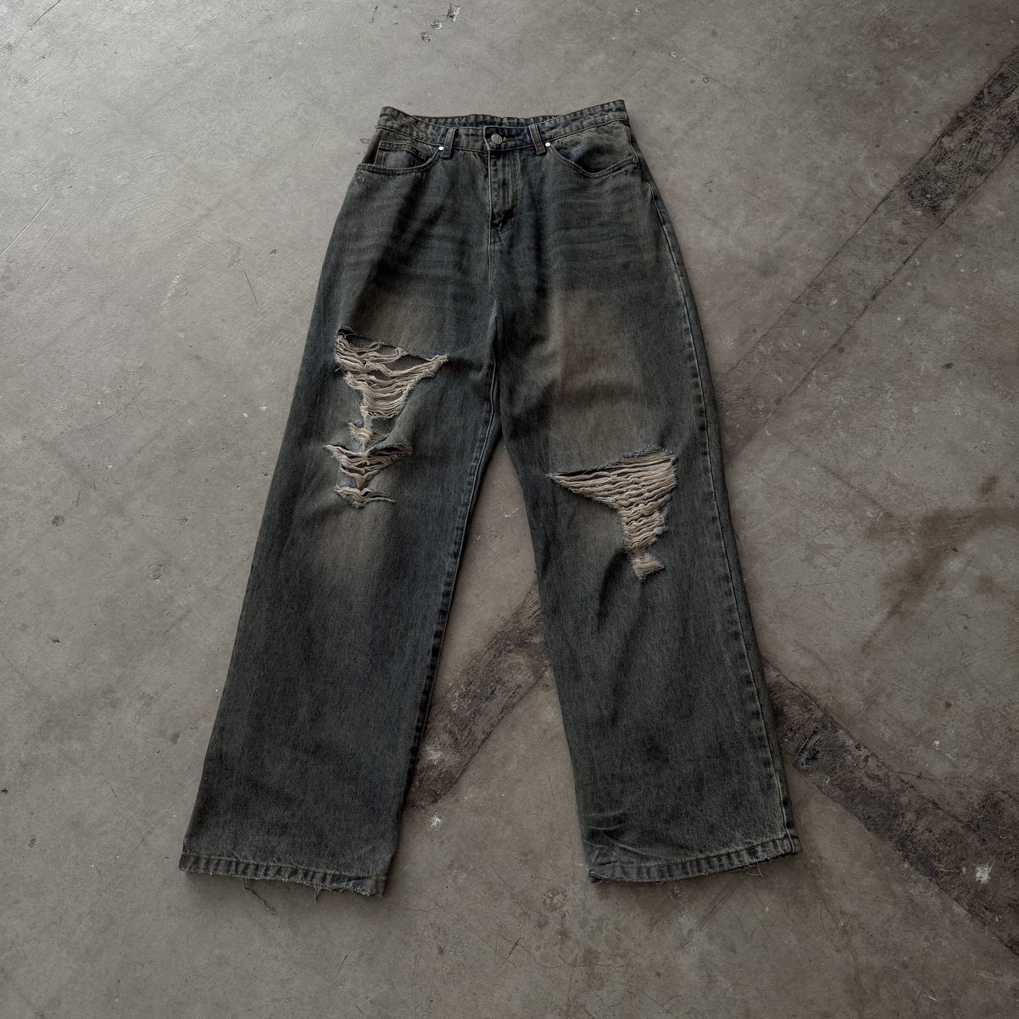 Basketcase Gallery Garage Wash Distressed Jeans