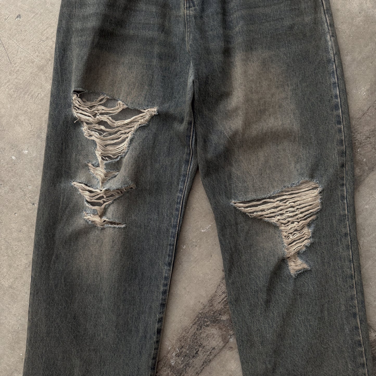 Basketcase Gallery Garage Wash Distressed Jeans