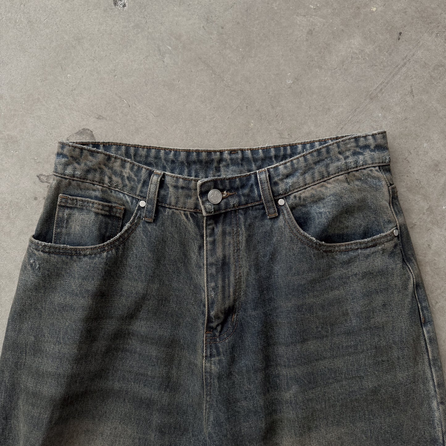 Basketcase Gallery Garage Wash Distressed Jeans