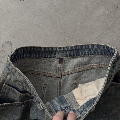 Basketcase Gallery Garage Wash Distressed Jeans