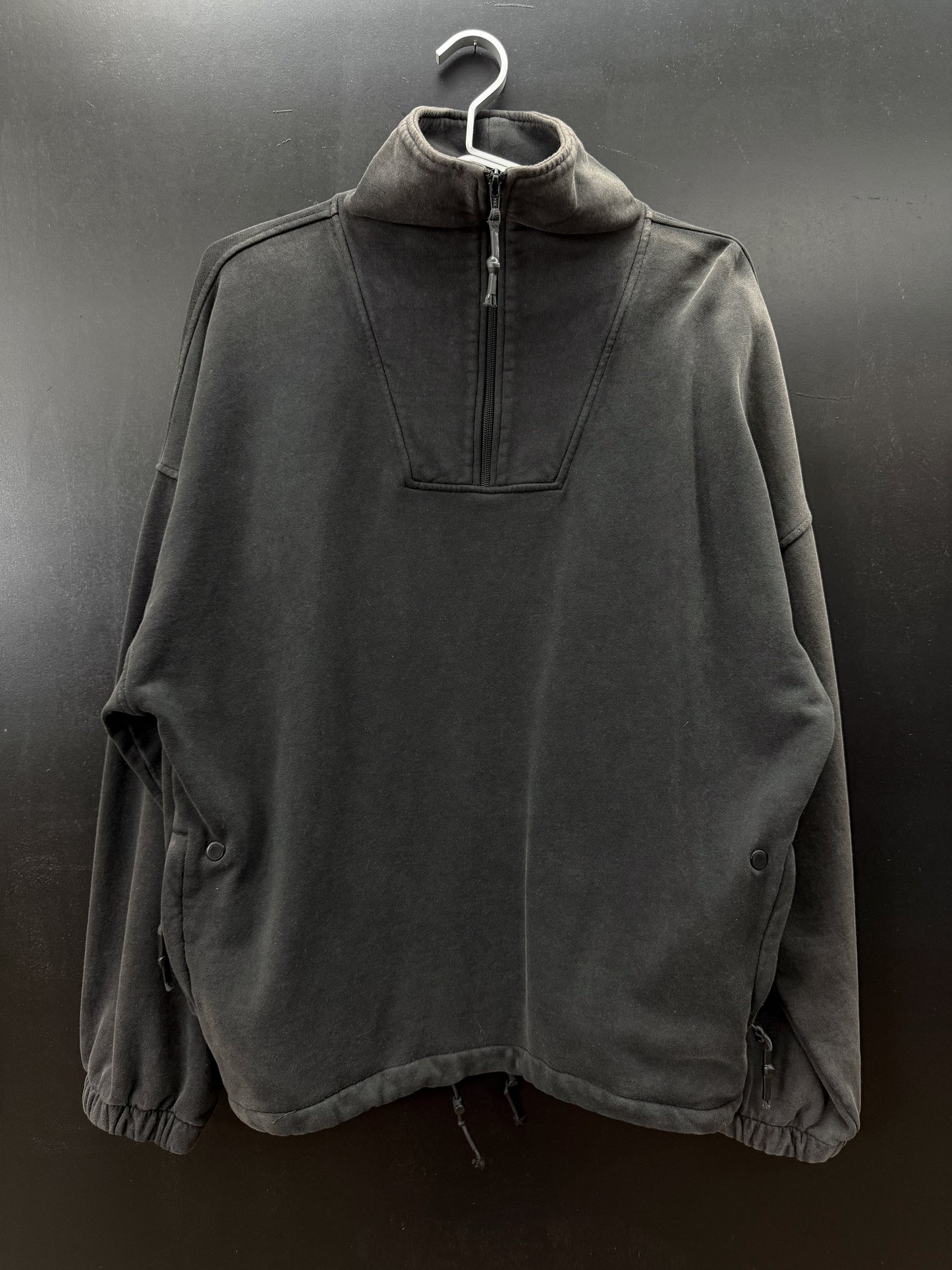 Jacov Quarter Zip