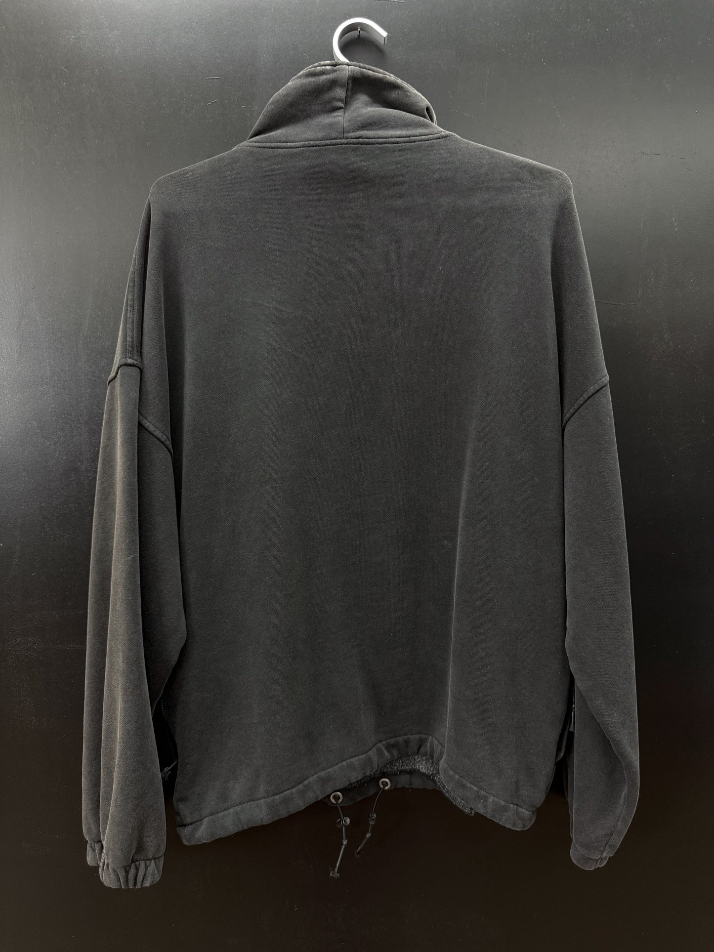 Jacov Quarter Zip