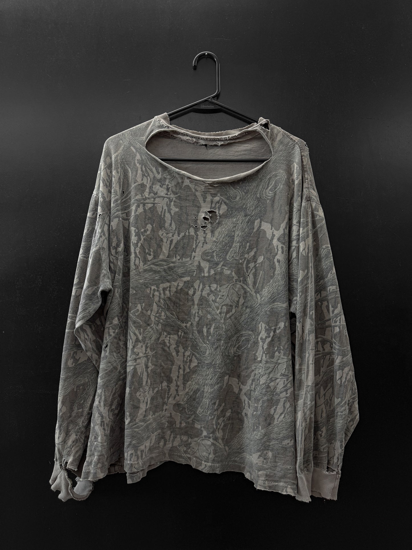 Vintage Thrashed Boxy Camo Longsleeve